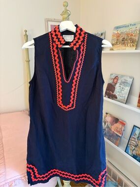 Sail to Sable Navy Sleeveless Tunic with Coral Trim